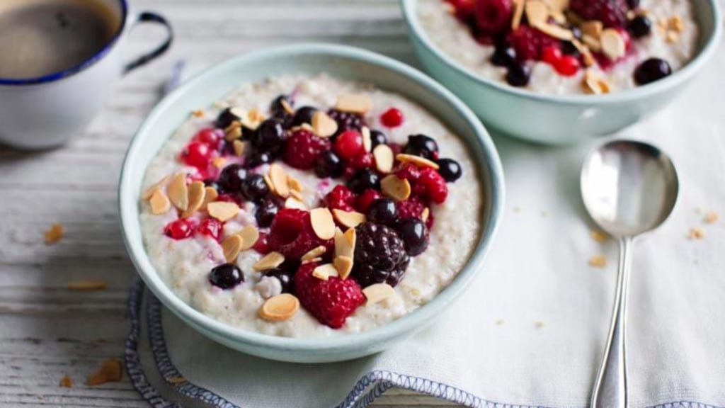 Indítsd a napot meleg zabkásával!